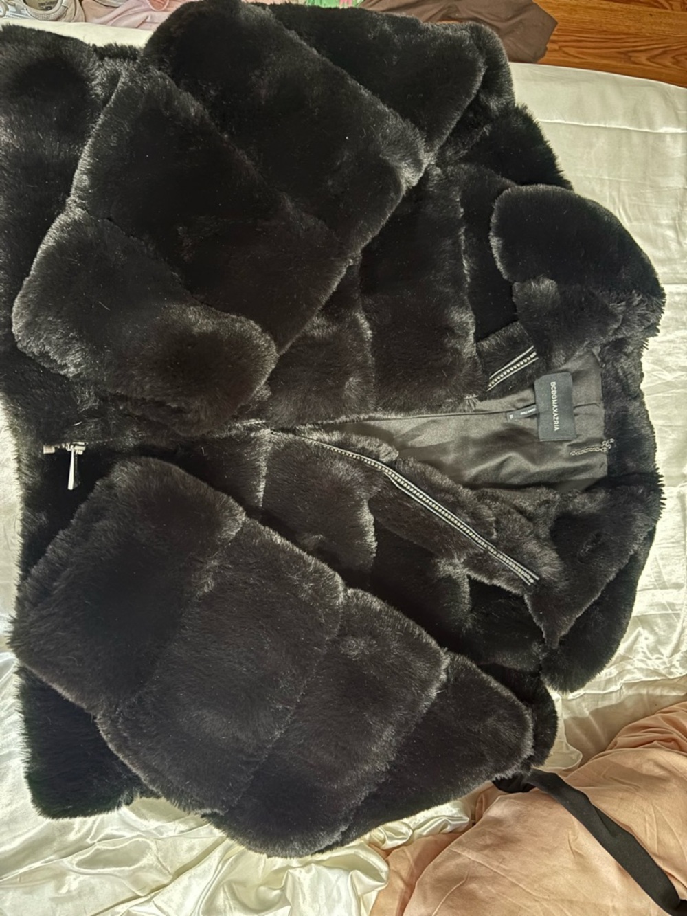 Black Faux Fur Puffer Jacket - Luxurious Warmth